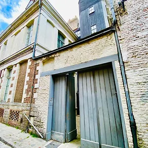 Vieux-lille : De Charme Apartment