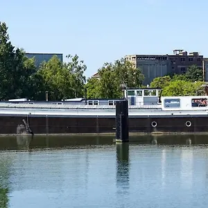 Bateau Peniche - Euratechnologie Apartment