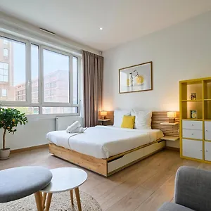 Gares Avec Parking Securise Apartment